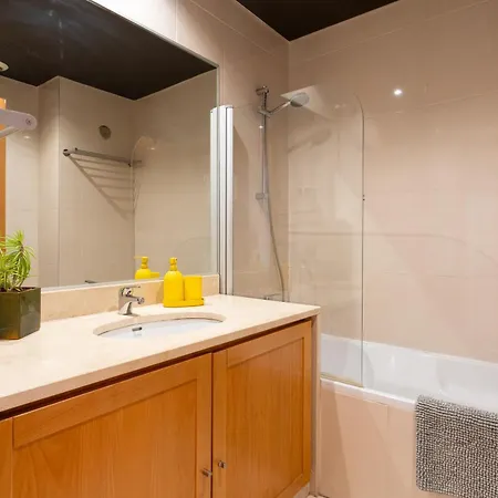 Apartment Modern In Parque Nacoes *